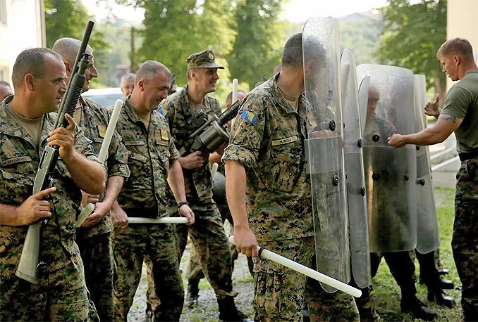 Američki marinci obučavaju bh. vojsku za razbijanje prosvjeda