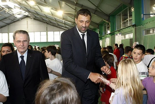 Vlade Divac hitno operiran, zdravstveno stanje stabilno