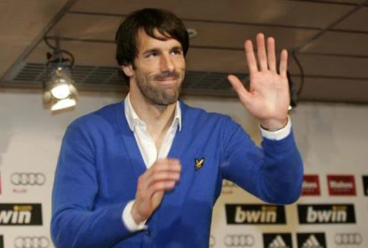 Van Nistelrooy bit će pomoćnik Guusu Hiddinku