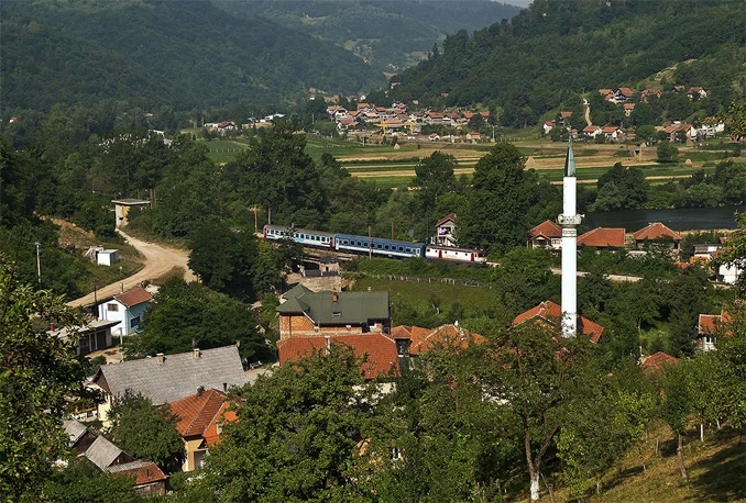 Zbog malverzacija pojedinaca, deložiraju se osobe iz kolektivnog centra u Begovom Hanu