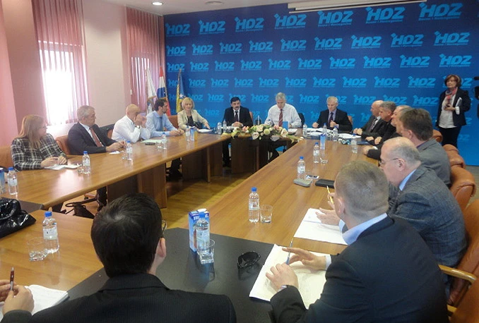 Predsjedništvo HDZ-a BiH: Ako netko bude narušavao ustavne odredbe za to treba i odgovarati