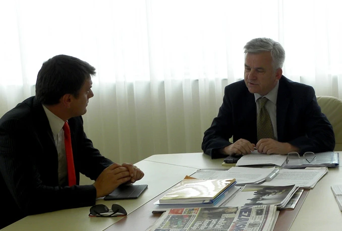 Čubrilović i Hadžić: Potrebno utjecati na Hrvatsku kako bi započela gradnja mostova na Savi