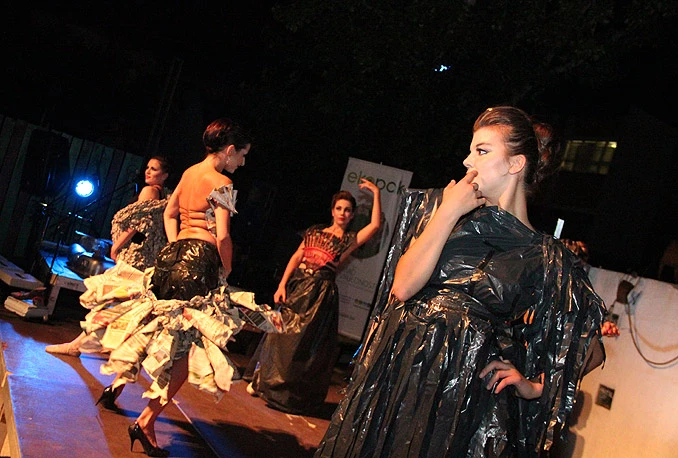 U Mostaru održan performans "Waste is Taste"