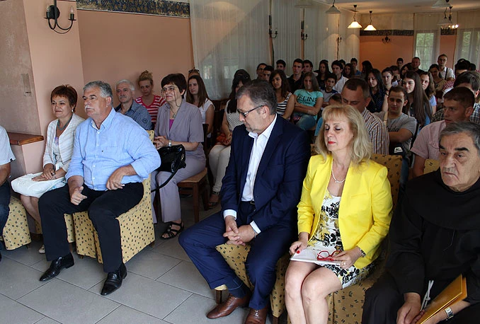 U Širokom Brijegu započeo treći Seminar folklora Hrvata u BiH