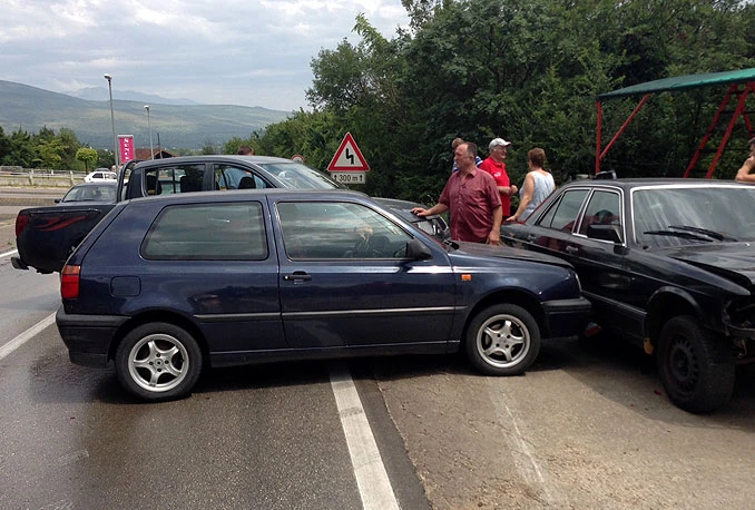 U dvije prometne nesreće sudjelovalo pet automobila