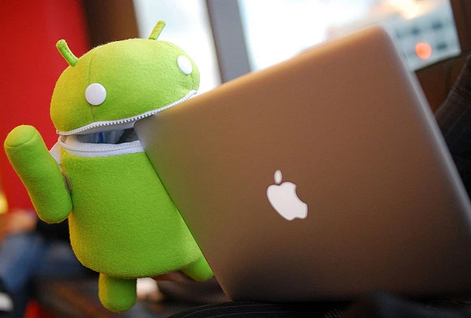 I dalje se ukupno isporučuje najviše uređaja s Androidom, ali i Apple ima svoje prvo mjesto