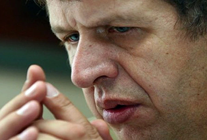 Rat je neiscrpan, a Željko Komšić je samo isprika