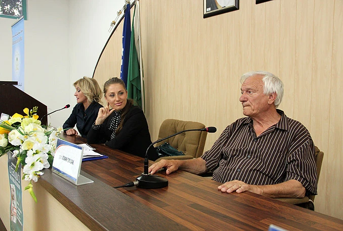 Jovan Divjak: Vrijedi se boriti za istinu i pravdu