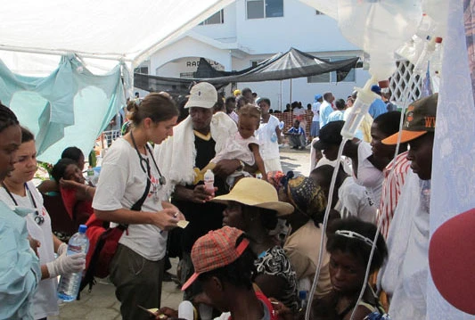 Doktori bez granica: Virus ebole u Africi izmiče kontroli