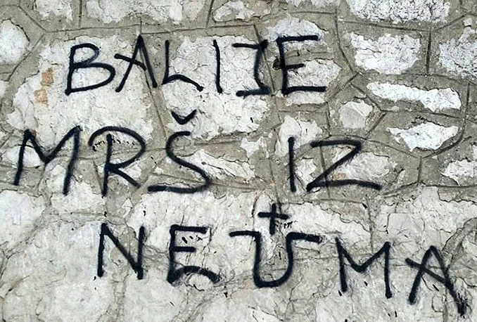 Uvredljivi grafiti u Neumu