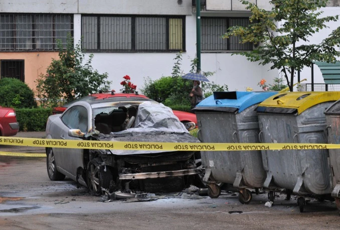 Sarajevo: Eksplozija i požar na automobilu