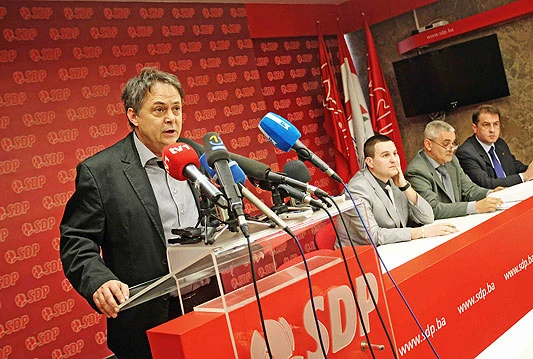 U središtu Mostara teško ozlijeđen predsjednik GO SDP