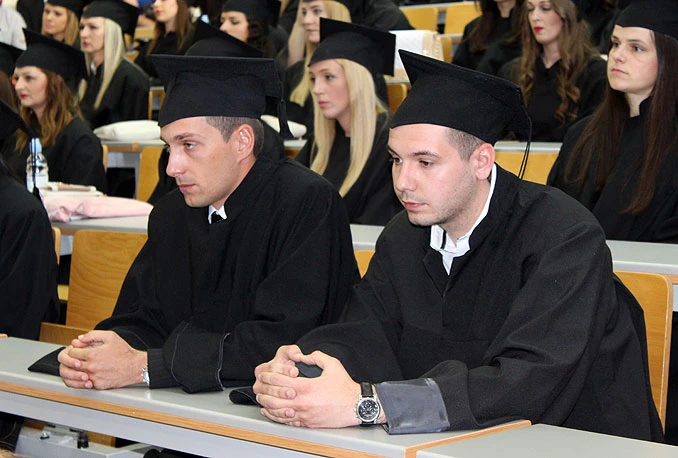 Najtraženiji jednostavni radnici, a fakulteti izbacuju vojsku tragača za poslom