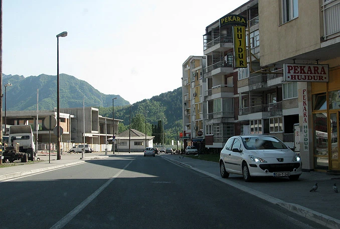 Jablanica: Komunalci štrajkom traže svoja prava, načelnik i OV se ograđuju