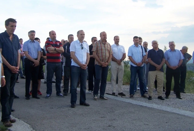 Izaslanstvo Vlade HNŽ-a položilo vijence na brdu Hum