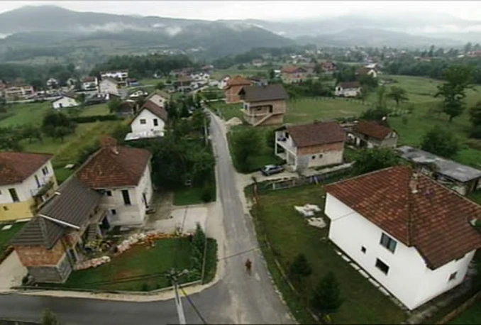 Stajanje u znak sjećanja na žrtve ratnog zločina u Ahmićima