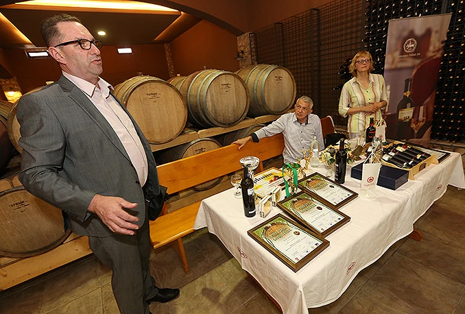 Vinarija Čitluk okitila se novim medaljama i priprema svoj šampanjac