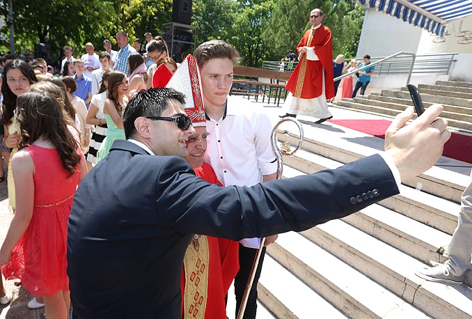Siniša Kovačić kum na Krizmi u Mostaru
