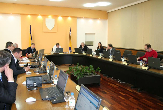 Vlada FBiH u naredne tri godine očekuje povećanje zaposlenosti i plaća
