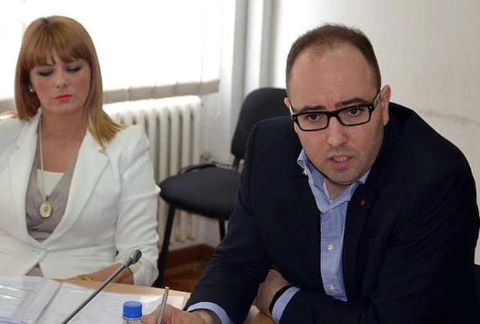 Odgoditi upisne i ispitne rokove studentima s poplavljenih područja