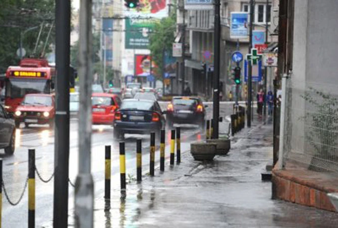 Policajac pucao ispred zgrade RTS-a