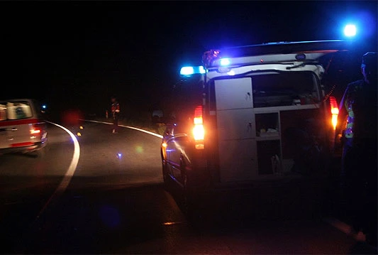Tuzla: Auto završio na krovu, poginula 20-godišnjakinja