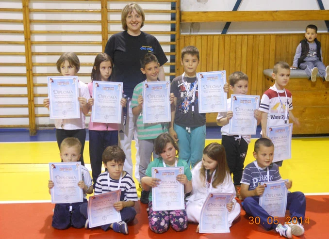 Jedanaest najmlađih članova Cro Stara položilo osnovne tehnike taekwondoa