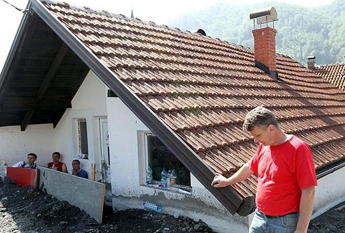 Zbog poplava će 15 tisuća ljudi ostati bez posla