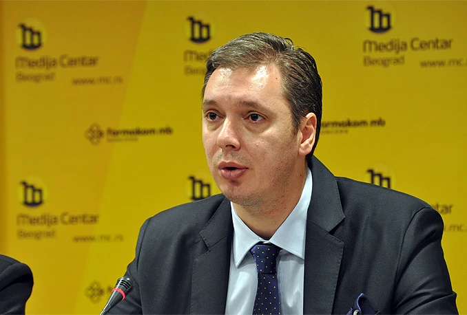 Vučić daje nogu ministrima zbog lošeg snalaženja s poplavama