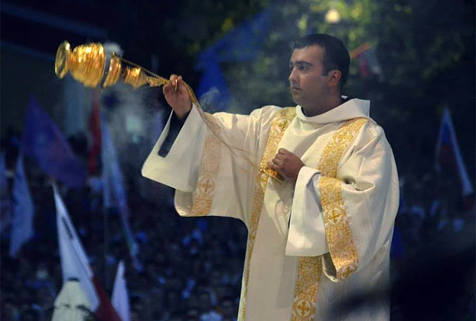 Mladi hercegovački franjevac pjevao evanđelje na povijesnom susretu Pape i Patrijarha