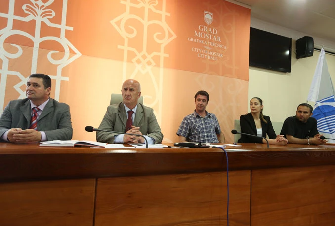 Nogometne legende igraju u Mostaru za pomoć ugroženima