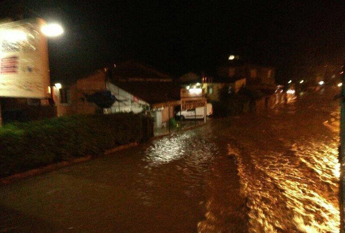 Skopje pogodio potres, pa poplava