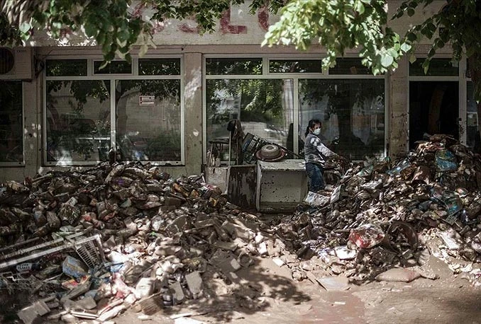 Komunalna poduzeća pomažu poplavljenim područjima