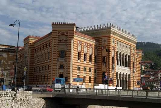 Sarajevo: Lažno otvaranje Vijećnice zbunilo turiste