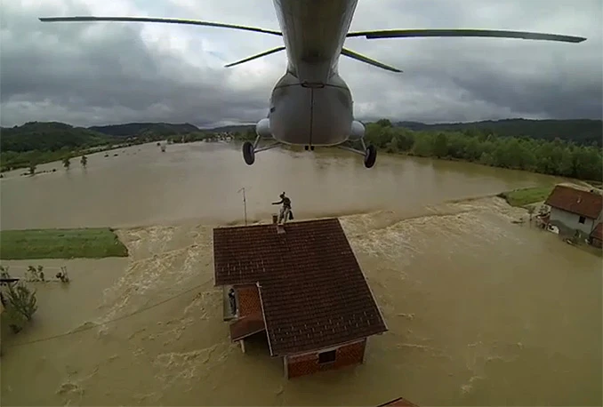 Posavina: Sava opada, vojska aktivna, pomoć stiže sa svih strana
