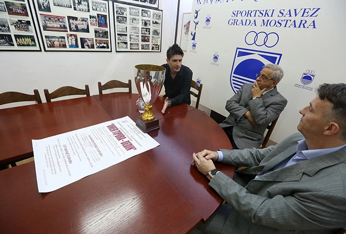 Zbog SP-a 18. ljetna liga igrat će se ranije, prihod od revijalne utakmice ide ugroženima