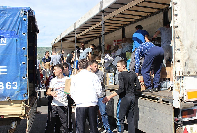 Iz Mostara otišlo osam vozila humanitarne pomoći