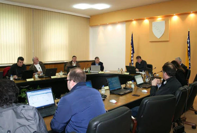 Entiteti proglasili vanredno stanje: Federalna vlada traži isto od države