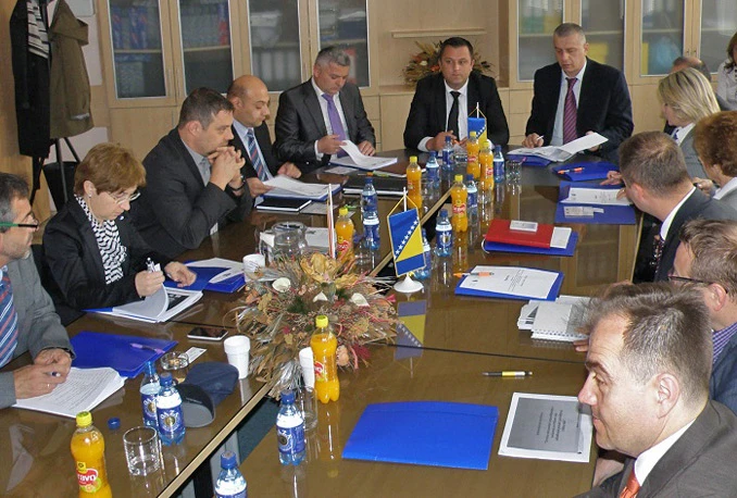 Utjecati na upisne kvote u obrazovnom sustavu kako bi se više slijedili zahtjevi tržišta rada