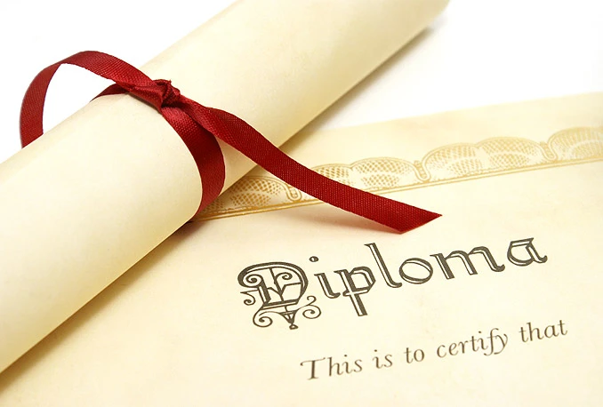 Diplomirala i maturirala u istom tjednu