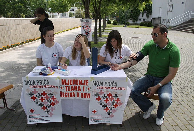 Čapljinski Crveni križ proveo akciju besplatnog mjerenja tlaka i šećera u krvi