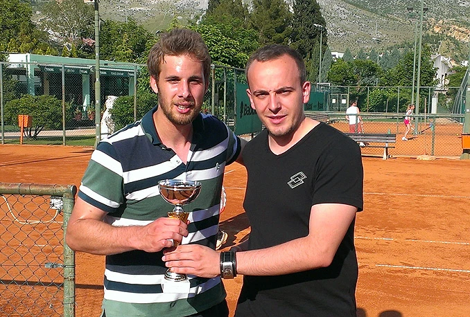Studenti, prijavite se za teniski turnir, ''Babolat open“