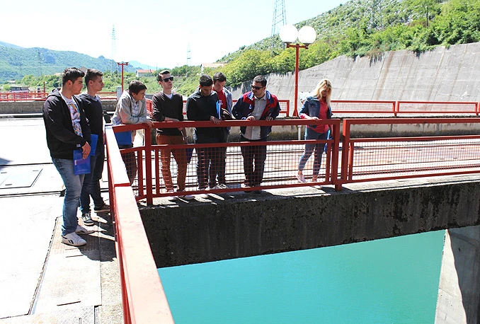 Mostarski srednjoškolci posjetili hidroelektranu Mostar