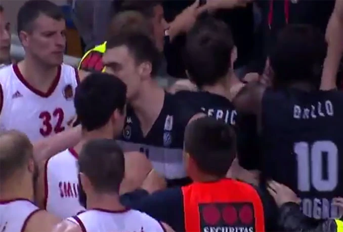Tučnjava košarkaša FMP-a i Partizana, isključen Duško Vujošević