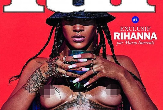 Drska Rihanna pozirala u toplesu