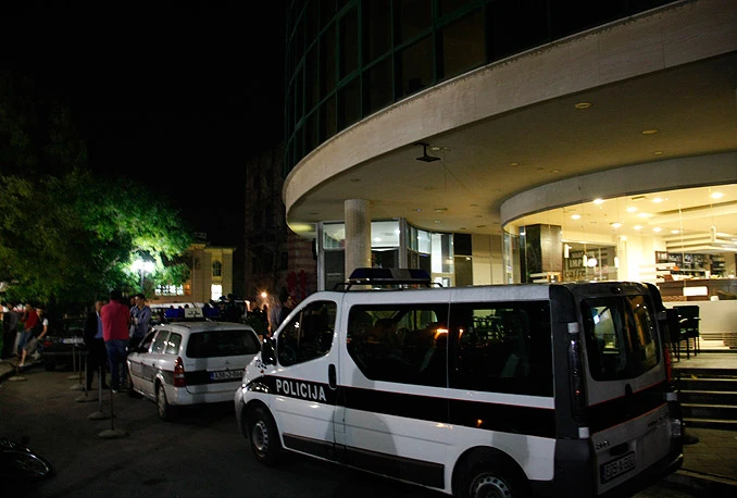 Mostar: Provaljeno u IT shop, otuđeno oko 40 laptopa