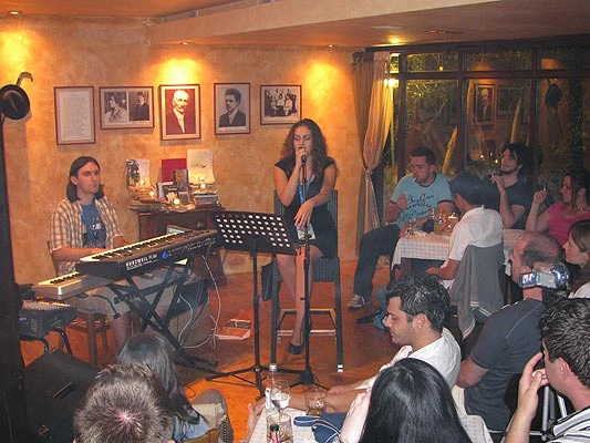 Poslušajte pjesmu dua GIA Performance u čast Van Morrisonu