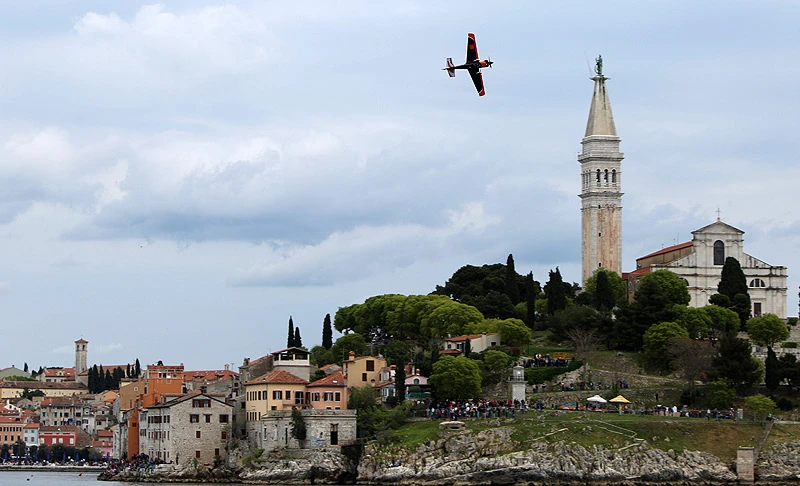 Rovinj: Austrijanac Arch najbrži na kvalifikacijama na 'Red Bull Air Race'