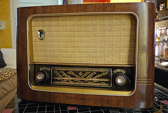 'Smrt fašizmu, sloboda narodu, ovdje radio Slobodno Sarajevo'