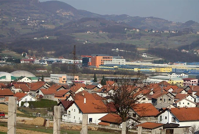 Djelatnici viteških firmi blokirali priključni put na magistralnu prometnicu